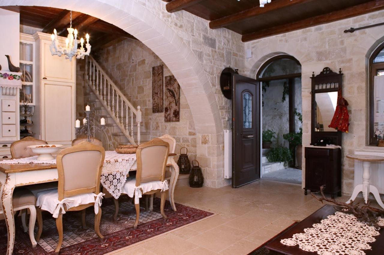 Villa Athina - Irene Country House เอียราเปตรา ภายนอก รูปภาพ