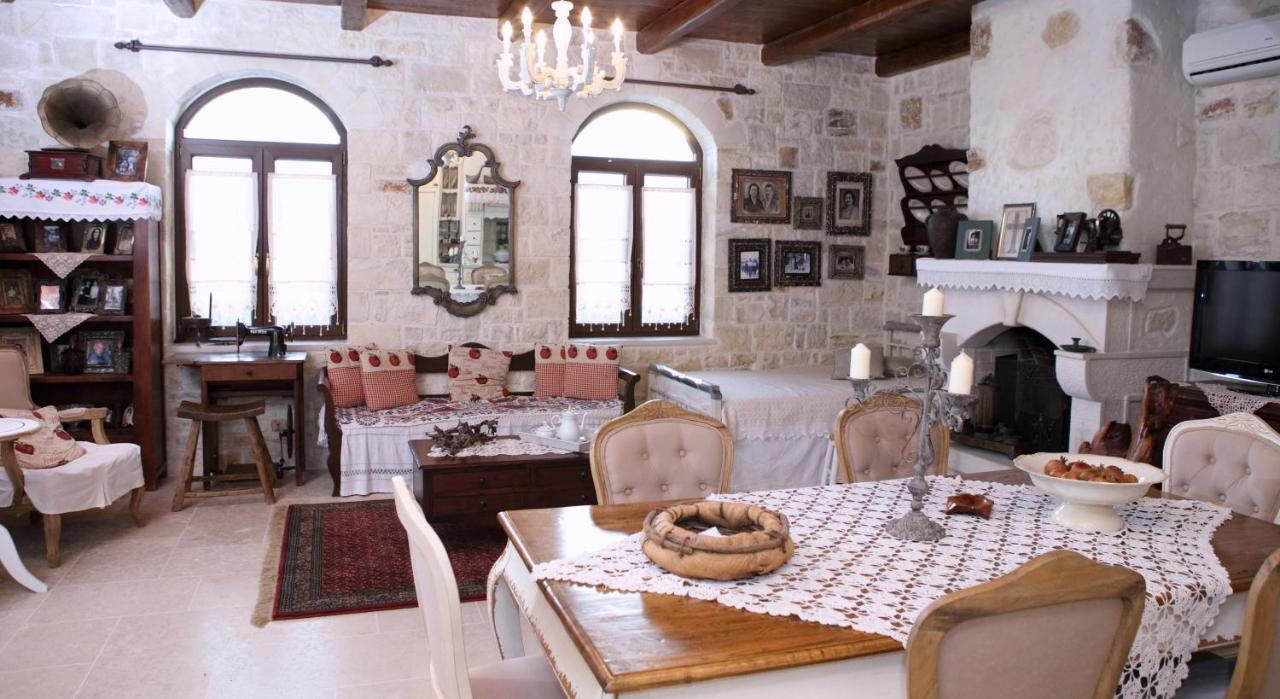 Villa Athina - Irene Country House เอียราเปตรา ภายนอก รูปภาพ