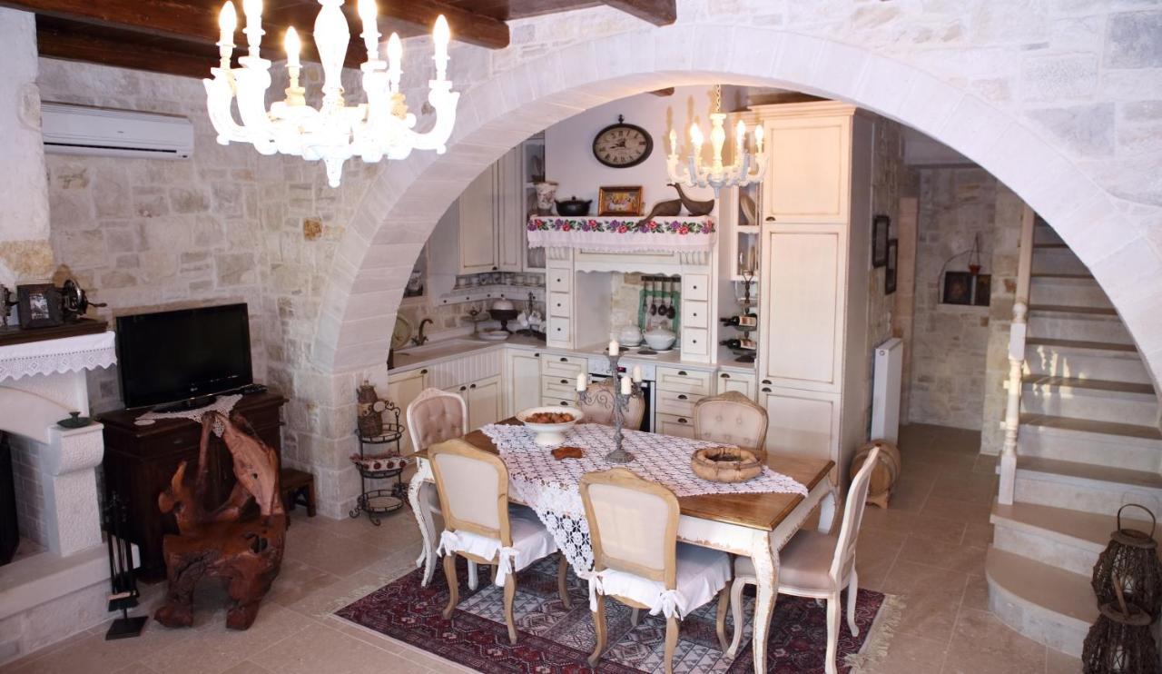 Villa Athina - Irene Country House เอียราเปตรา ภายนอก รูปภาพ
