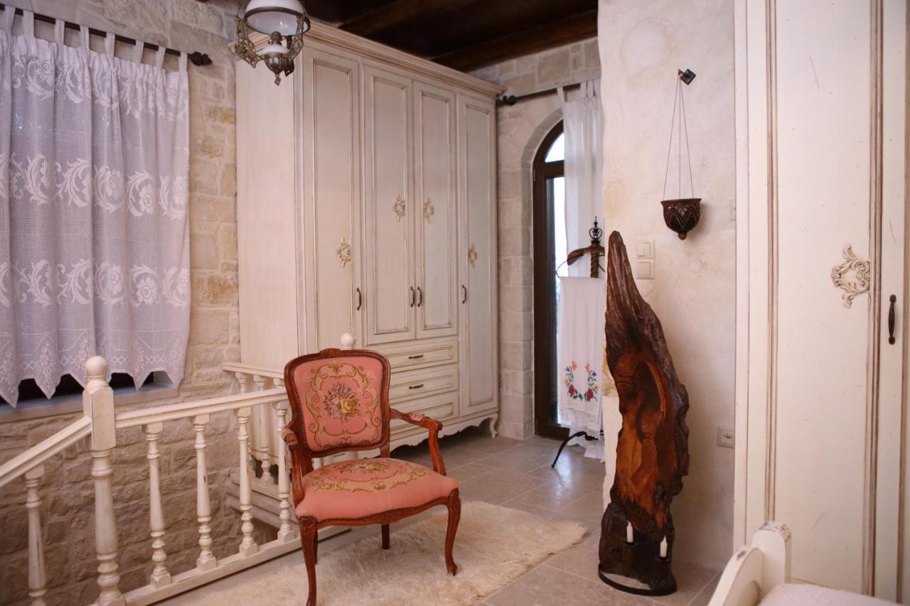 Villa Athina - Irene Country House เอียราเปตรา ภายนอก รูปภาพ