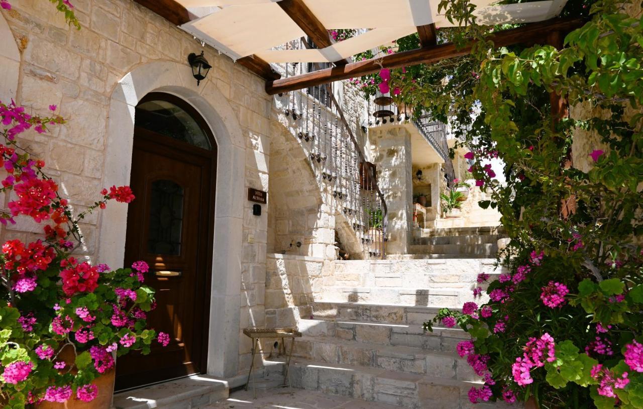 Villa Athina - Irene Country House เอียราเปตรา ภายนอก รูปภาพ
