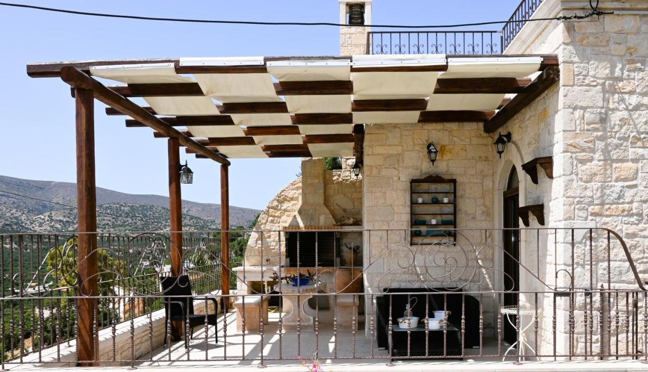 Villa Athina - Irene Country House เอียราเปตรา ภายนอก รูปภาพ