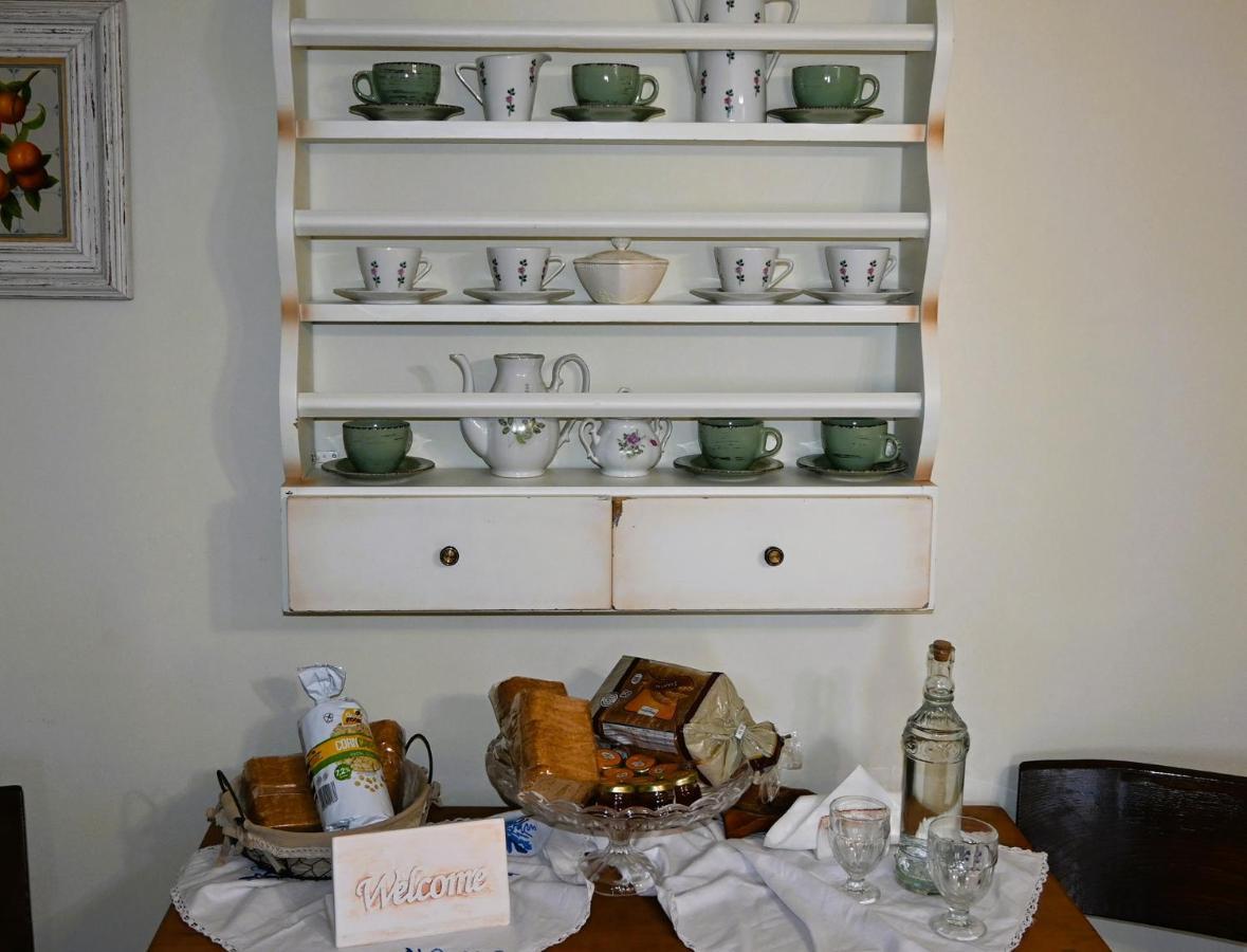 Villa Athina - Irene Country House เอียราเปตรา ภายนอก รูปภาพ